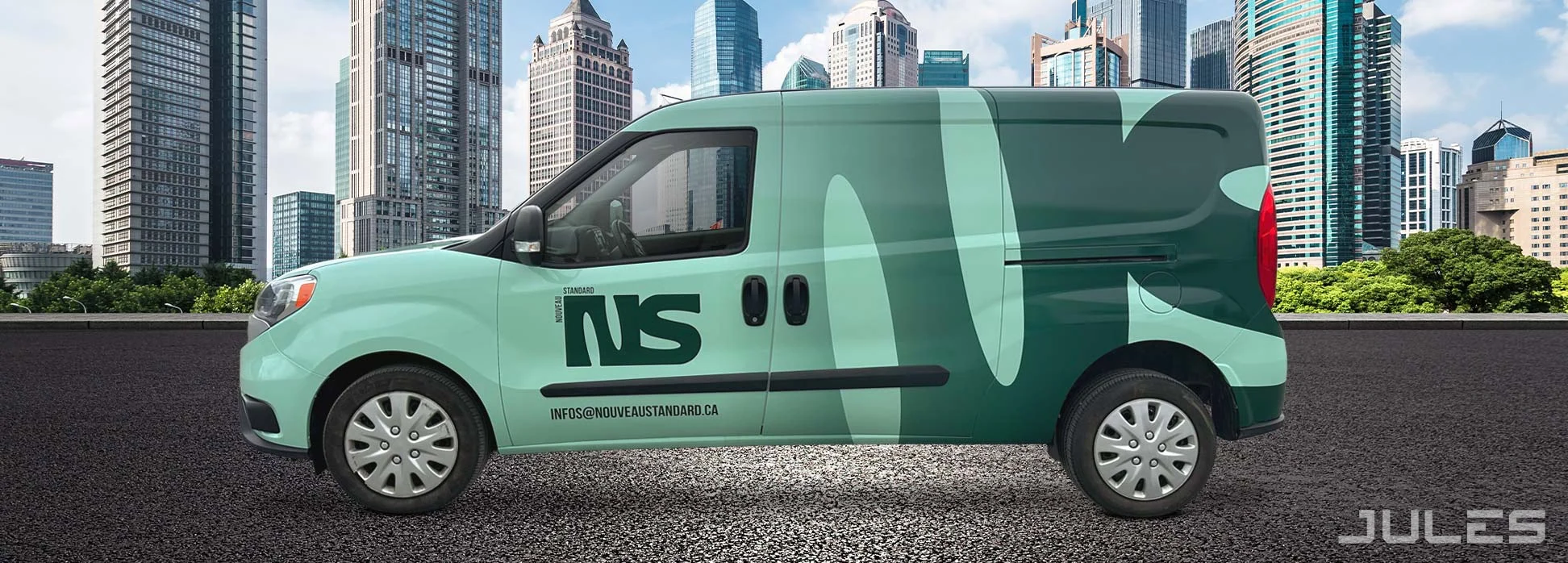 NOUVEAU STANDARD RAM PROMASTER FULL LETTRAGE COMPLET