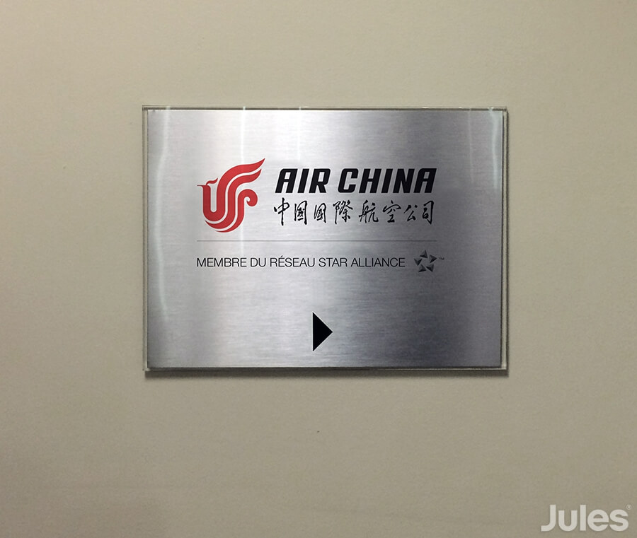 panneau de signalisation pour Air China par Jules Communications